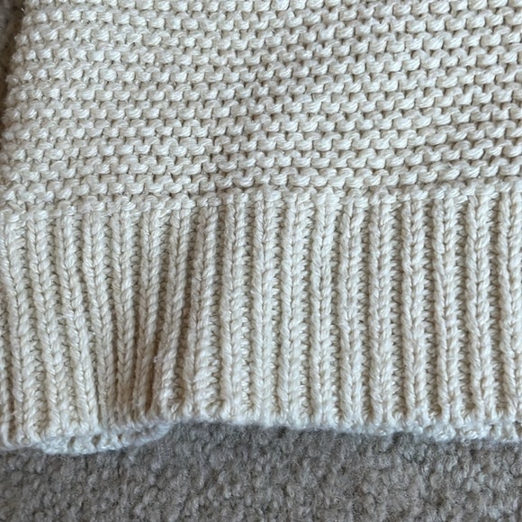 universal threads cream colored sweater - Picture 5 of 5